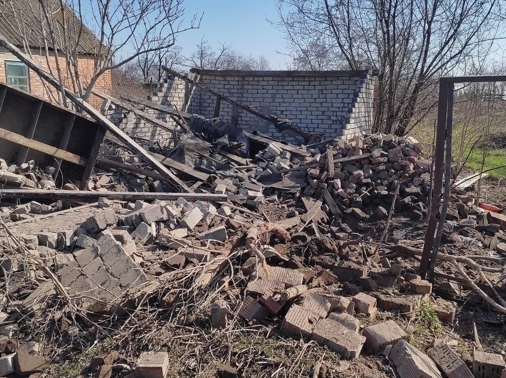 Знищений гараж через обстріл