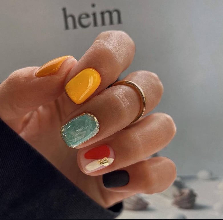 Nail design for Aries