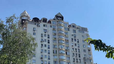 В Голосеевском районе из-за атаки сгорели три этажа дома - 285x160
