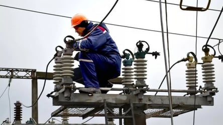 Відключення світла в Україні — які завтра діятимуть графіки - 285x160