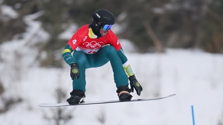 Опытный спортсмен сломал шею на Олимпиаде, понадобилась эвакуация - 285x160