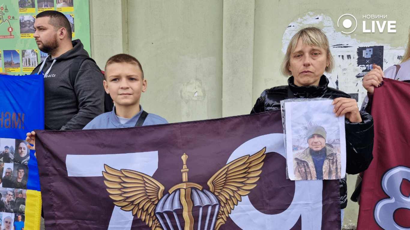 В Одесі пройшла акція за звільнення військовополонених — фото - фото 5