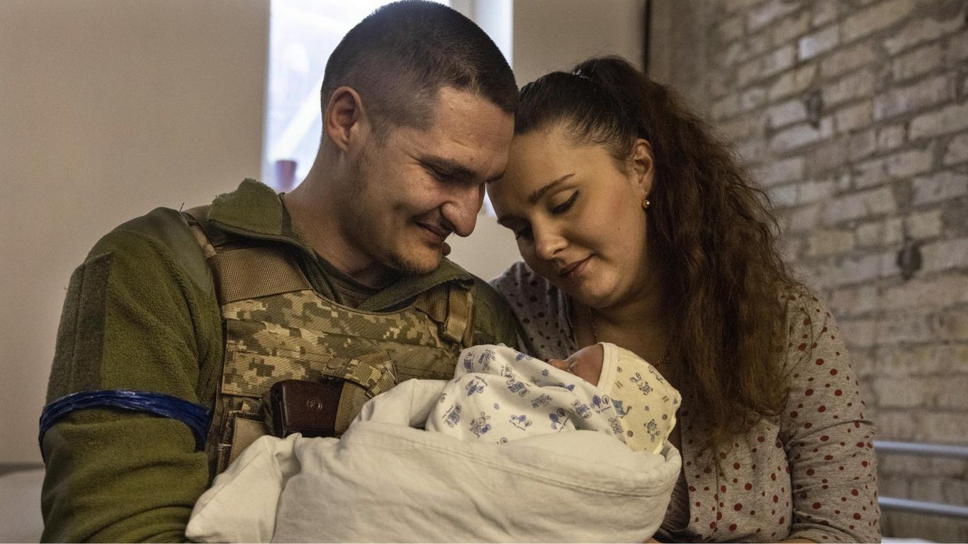 Отпуск военному при рождении ребенка — какие условия и сроки в 2024 году