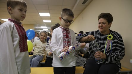 Скільки мінімально заробляє директор школи в Україні — суми - 285x160