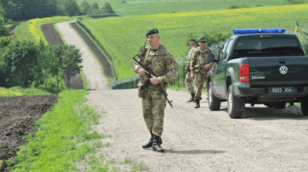 Генштаб повністю обмежив переміщення біля кордону в одній із областей - 285x160