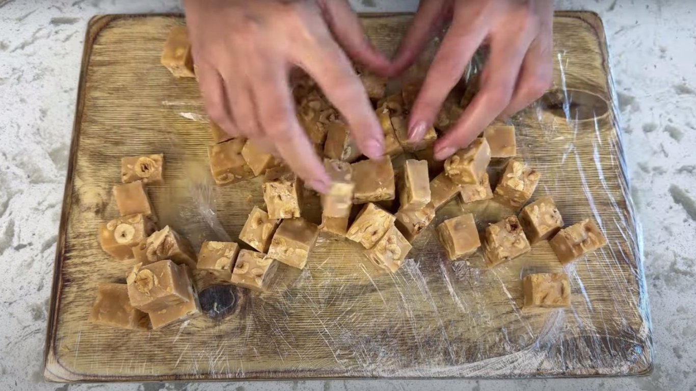 домашние кармельные конфеты с орехами рецепт