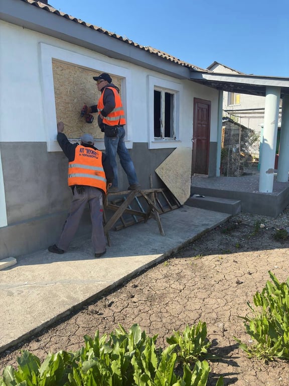 Будинок без вікон після атаки