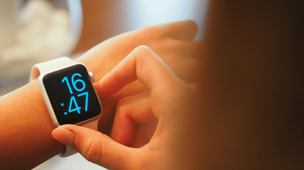 Не кращий час — які цифри на годиннику попереджають про небезпеку - 285x160