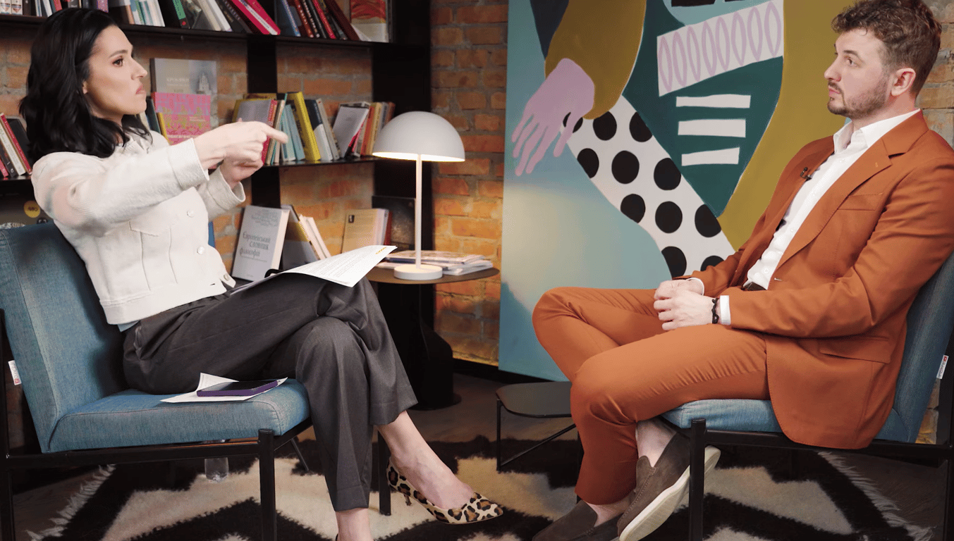 Женя Янович на интервью у Маши Ефросининой