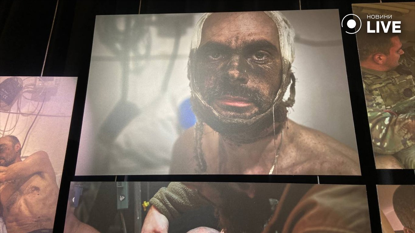 Фотовиставка Ліборових у Києві