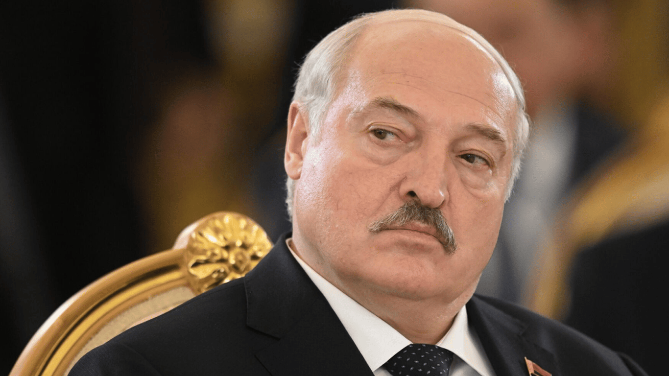 Лукашенко зустрів у Білорусі депортованих українських дітей, — ЗМІ