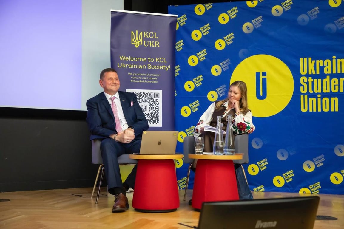 Валерій Залужний зустрівся зі студентами