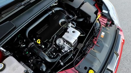 Механік назвав бензинові двигуни, яких слід уникати - 290x166