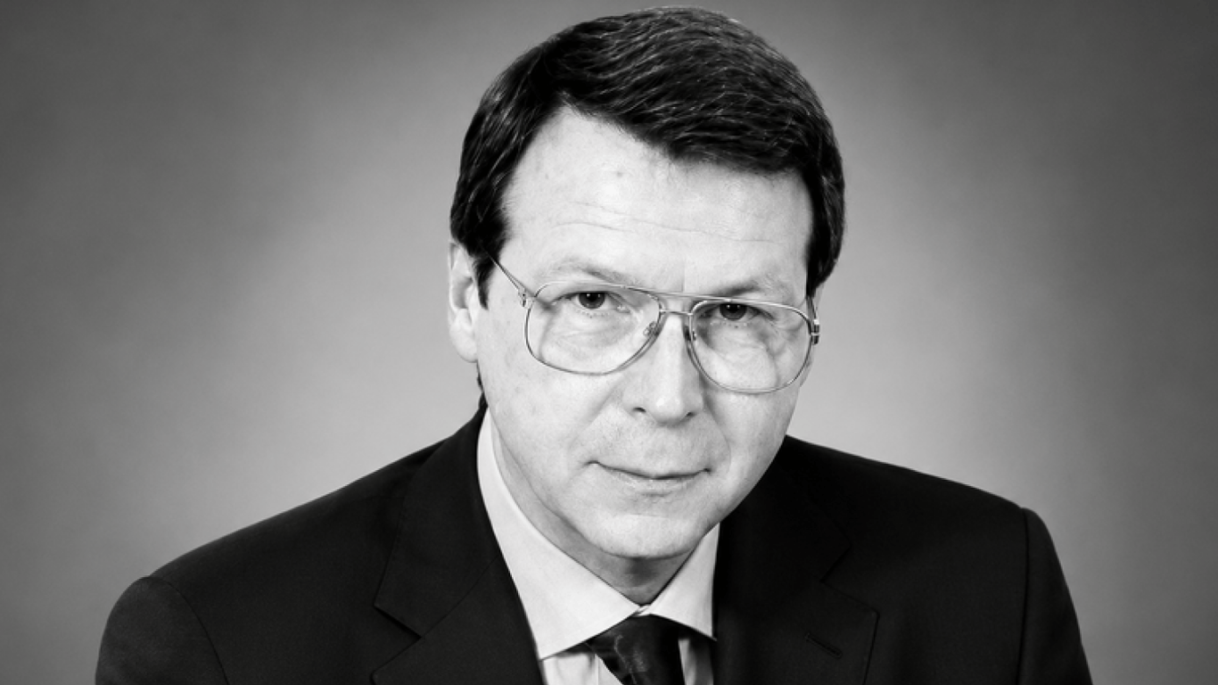 Пішов з життя екснардеп і один із співавторів Конституції України