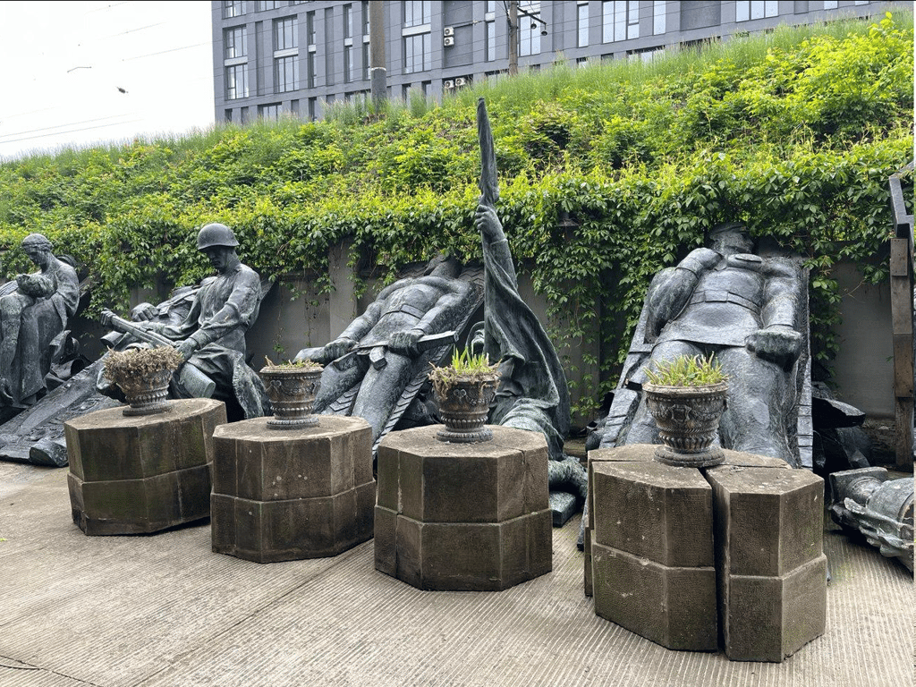 Садовий запропонував обмін тіл солдатів СРСР на полонених - фото 3