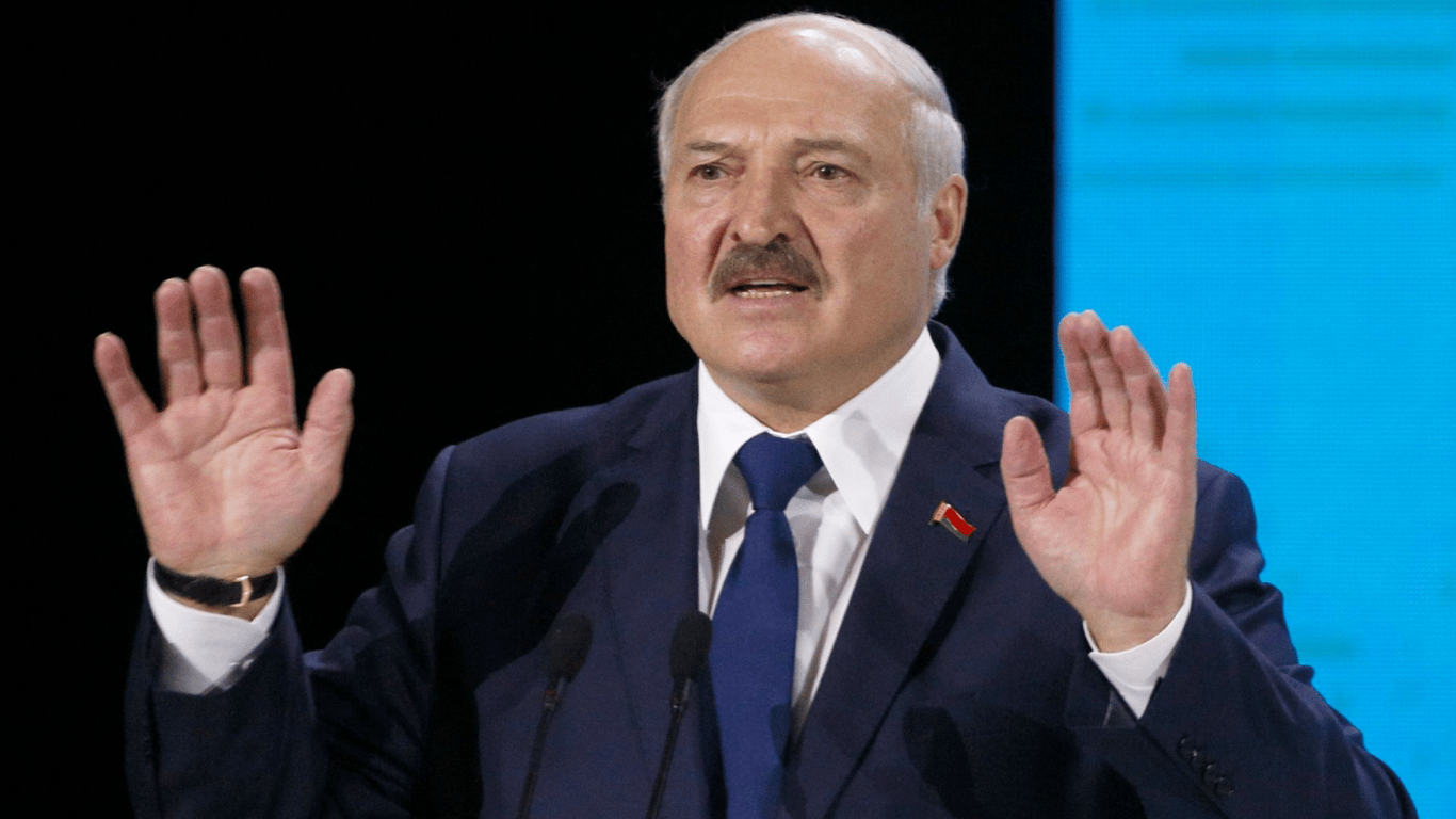 Лукашенко зізнався, що частина російської армії вдерлася в Україну з території Білорусі