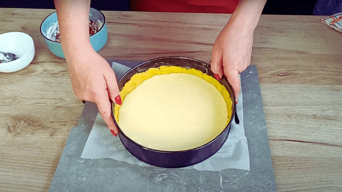 проста запіканка з сиром та вишнями