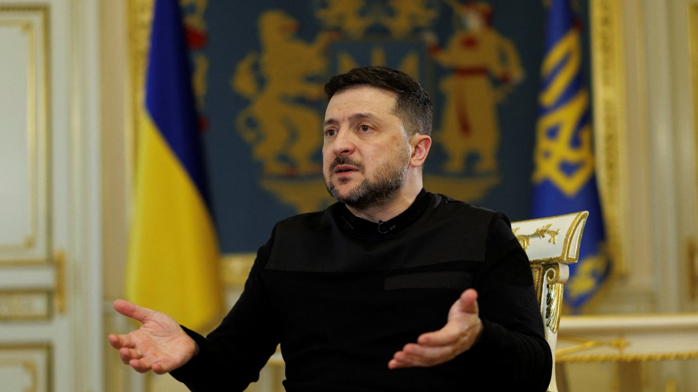 Зеленский: Трамп убежден, что для мира Украине надо отдать Донбасс для мира