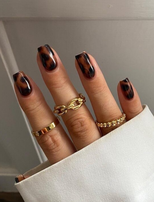 Який манікюр буде в тренді восени 2025
