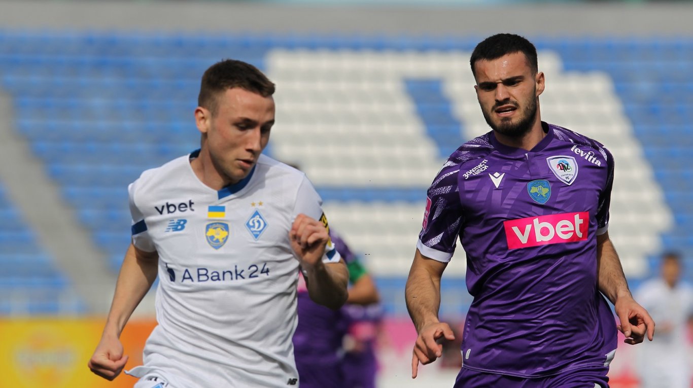 Владислав Ванат