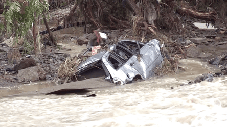 Болгарію накрила масштабна повінь, є загиблі — відео - 285x160