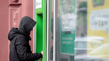Ліміти на зняття готівки в банкоматах — які обмеження встановили банки України - 285x160
