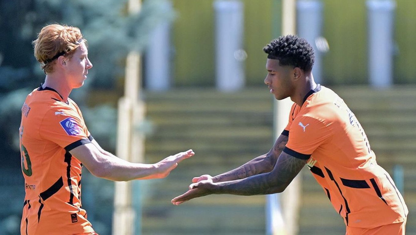 Шахтер Донецк