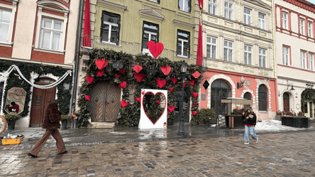 Бизнес во Львове активно готовится ко Дню Валентина — фото - 304x171