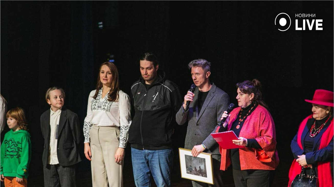 До третьої річниці війни пройшов показ польського фільму "Люди" - фото 1