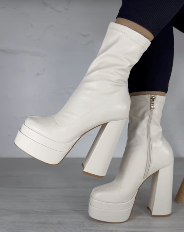 Какую обувь лучше забыть — 5 моделей, прибавляющих возраста - фото 3