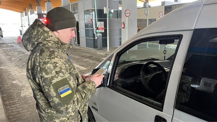 Какие правила выезда за границу действуют для украинских военных в 2024 году - 285x160