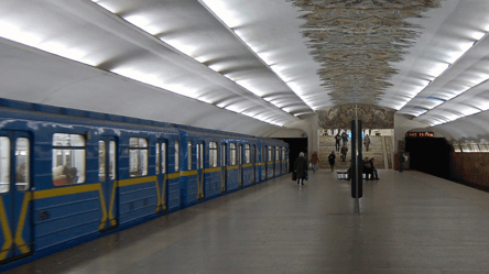 В метро Киева сократят интервалы между поездами - 285x160