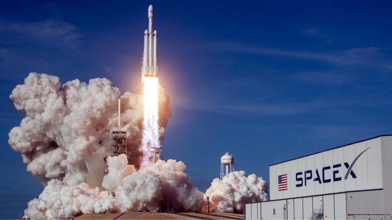 SpaceX запускає супутник третього покоління GPS для ВПС США