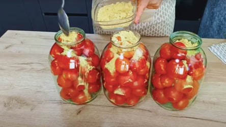 Маринованные помидоры с горчицей на зиму: рецепт для 3-литровой банки без дополнительных специй - 285x160