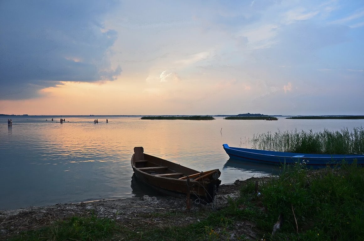 Топ-5 найгарніших озер України, які вразять кожного - фото 3