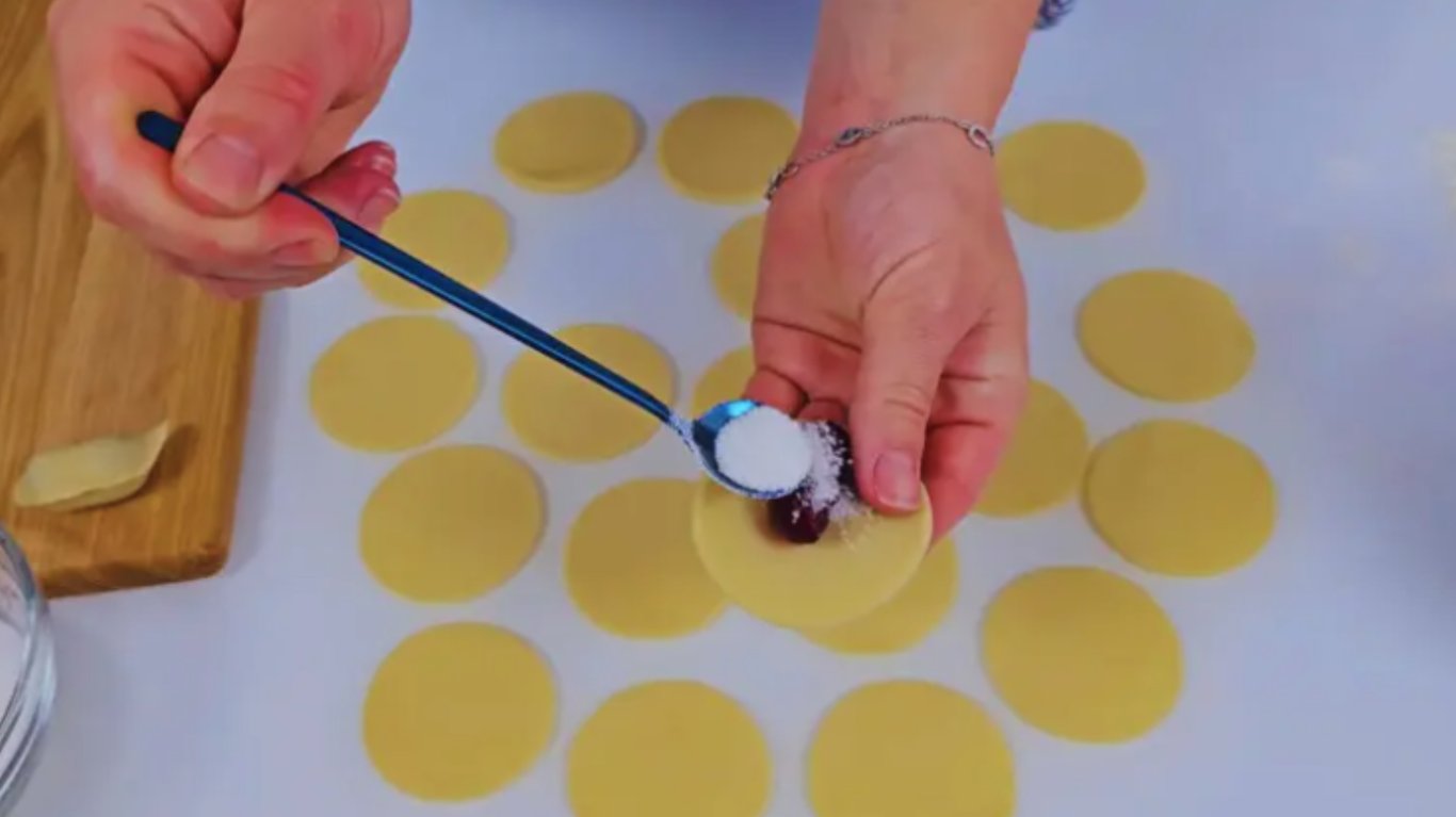 рецепт вареників з вишнями