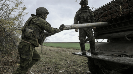 Оккупанты штурмуют Орловку с трех сторон после ухода бойцов ВСУ из Ласточкино - 290x166