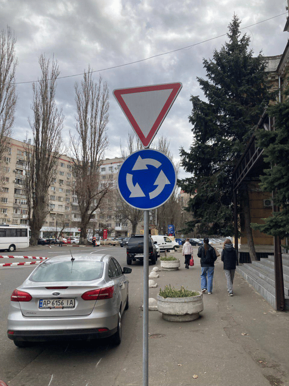 Нова система руху на транспортній розв'язці в Одесі - фото 2