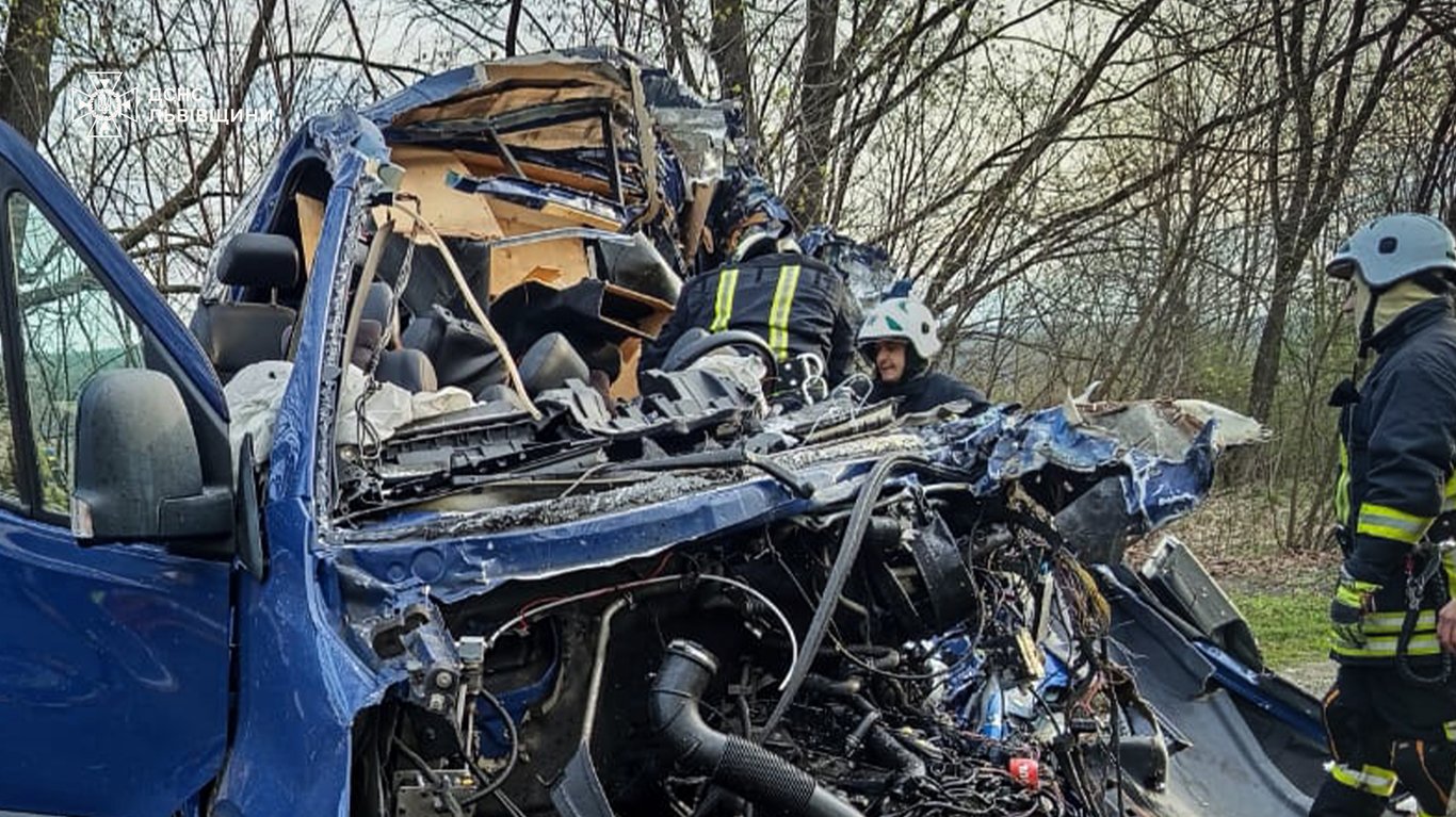 Наслідки аварії в Яворівському районі