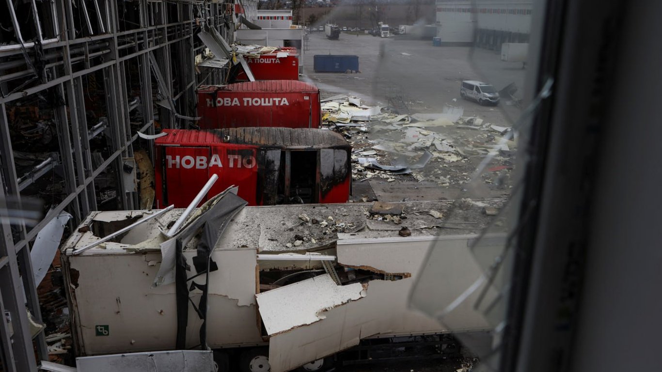 "Нова пошта" назвала імена працівників, які загинули внаслідок ворожого удару по Харкову