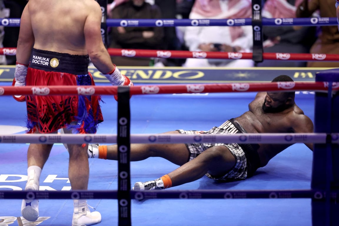 Джозеф Паркер — Мартин Баколе