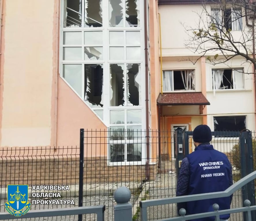 Наслідки ракетного обстрілу Харкова. Фото: Харківська обласна прокуратура