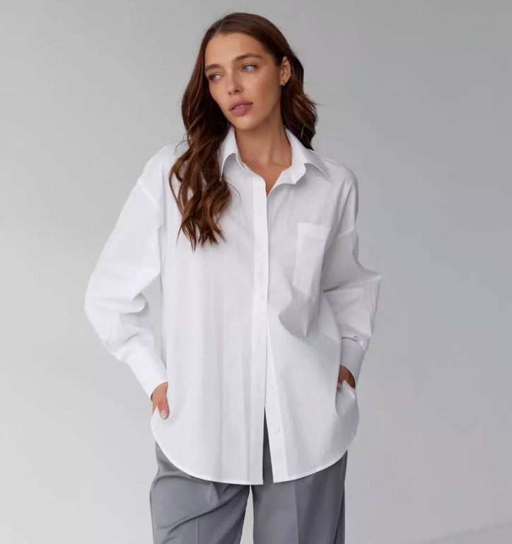 Біла сорочка не покидає тренди роками