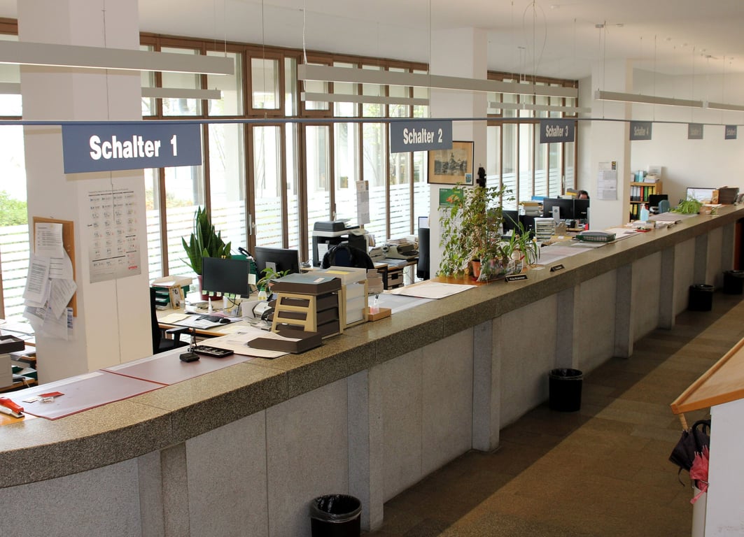 Регистрация авто и принудительные работы - нововведение для беженцев в Германии - фото 2