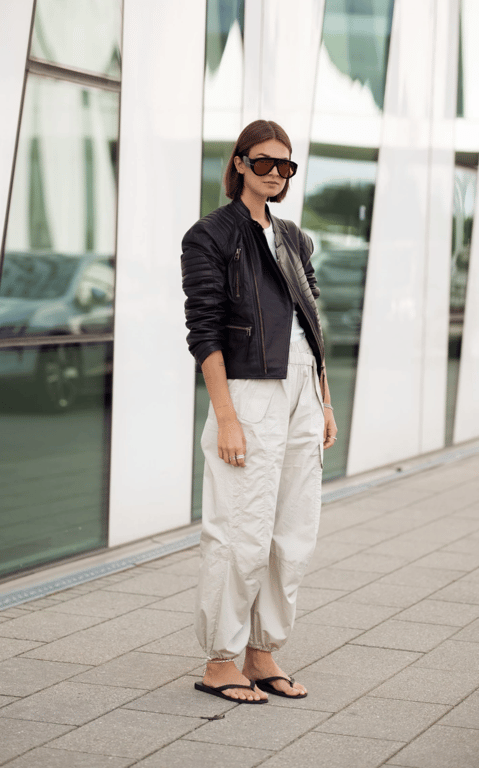 Карго-штани набирають популярності цього року