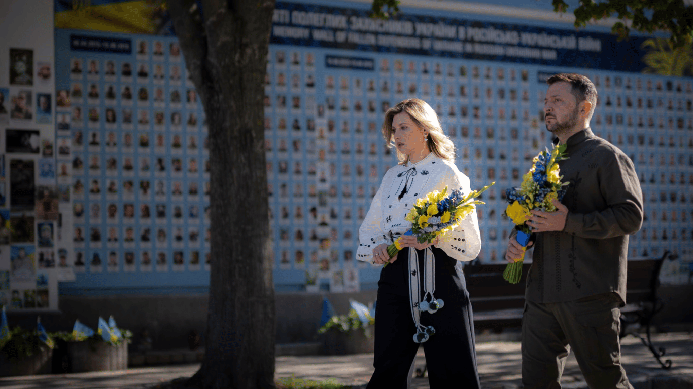 Подружжя Зеленських вшанувало пам'ять загиблих воїнів