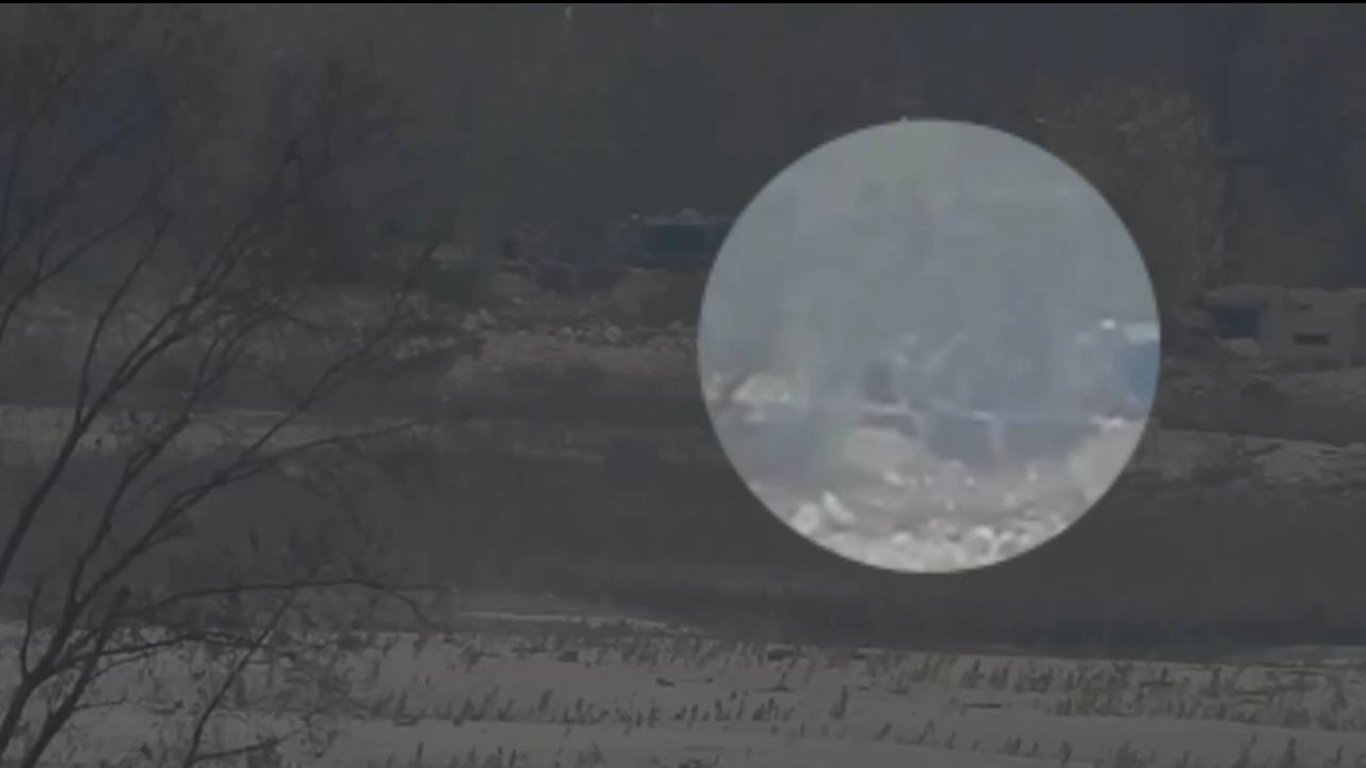 Новый рекорд от украинского снайпера — в сети показали эффектные кадры выстрела