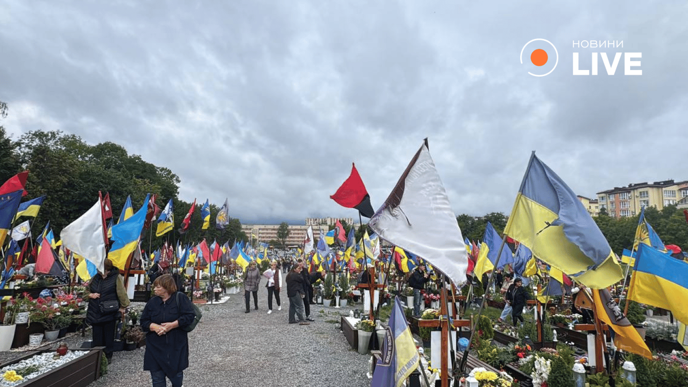 Могили на Личаківському кладовищі
