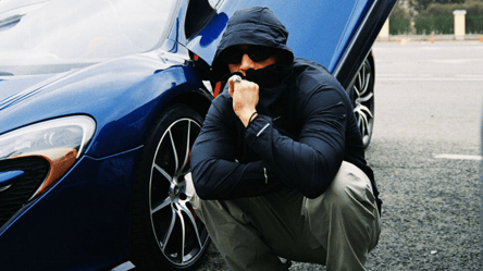 В РФ поліція зайнялася відомим репером — причина - 285x160