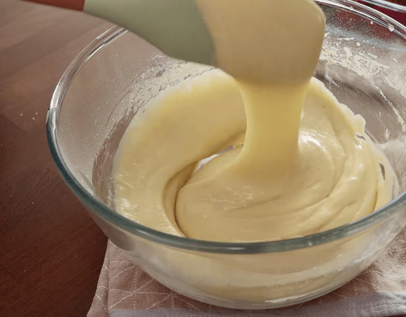 Пиріг з полуницею - смачний рецепт до чаю